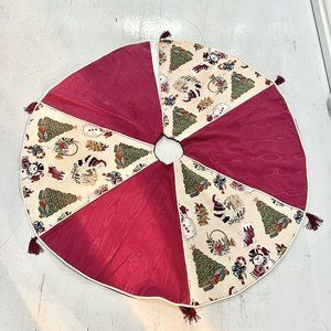 Vintage Christmas Tree Skirt Santa Reindeer Snowman Tassels 42”